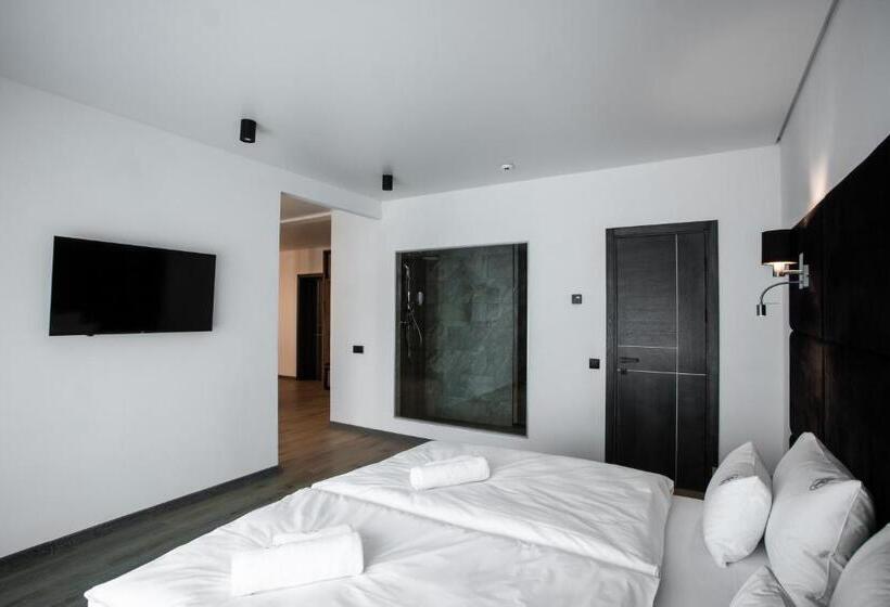 سوییت با چشمانداز کوه, Premium Club Spa