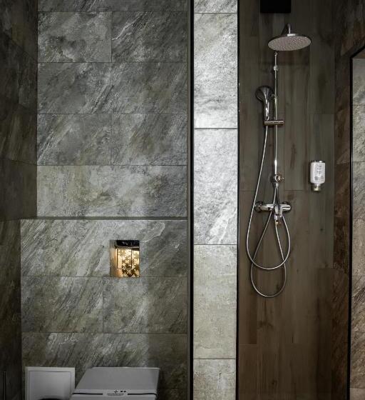 سوییت سوپریور, Premium Club Spa