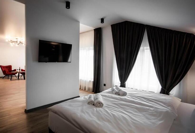 سوییت سوپریور, Premium Club Spa