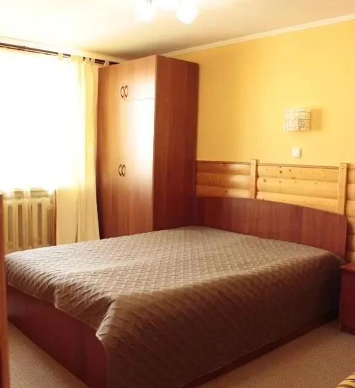 Perhehuone Vuoristonäkymä, Dream House