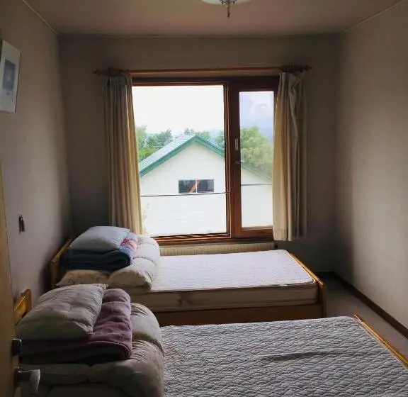 スタンダードトリプルルーム, Radish House