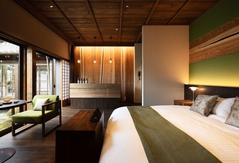 اتاق لوکس, Nazuna Obi Onsen Resort