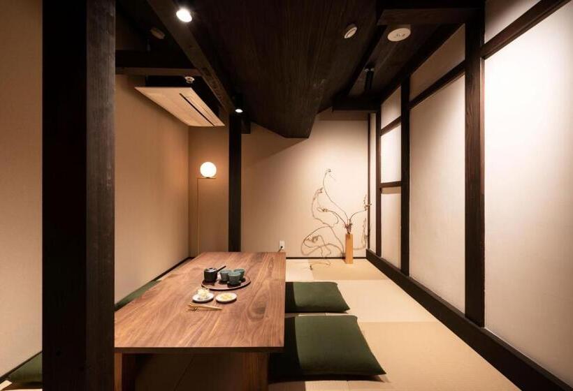 اتاق لوکس با تخت بزرگ, Nazuna Obi Onsen Resort