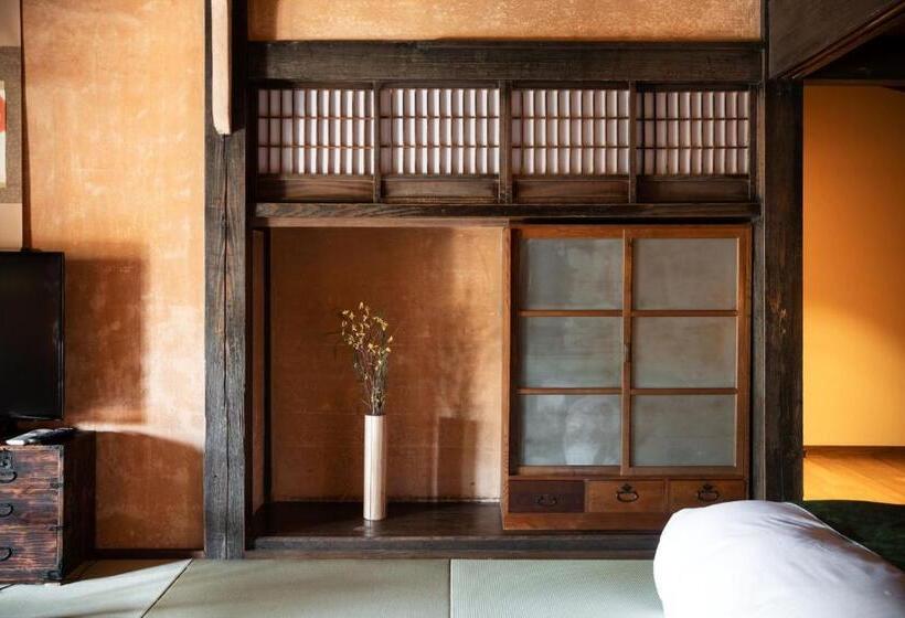 اتاق لوکس, Nazuna Obi Onsen Resort