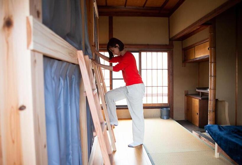 חדר משפחתי חדר אמבטיה משותף, Machicado