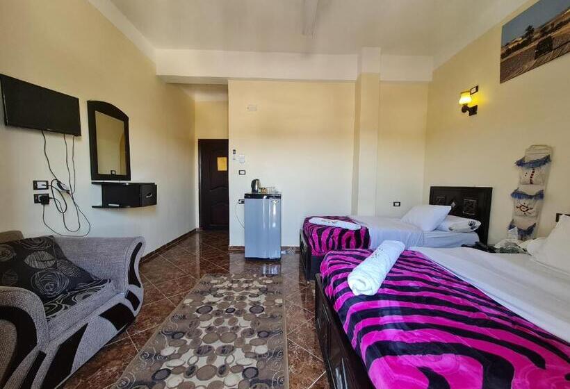 اتاق استاندارد سه نفره, Qasr El Salam