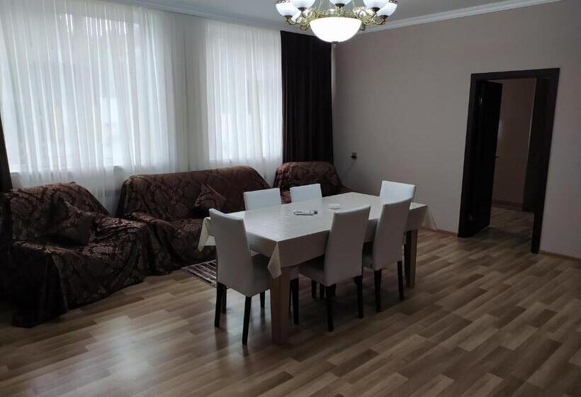 آپارتمان 3 خوابه, Gold Hotel Quba