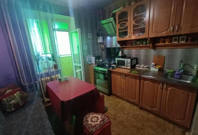Апартаменты 1 Спальня с Балконом, апартаменти без відключень світла  світло вода є цілодобово крес фрунзе