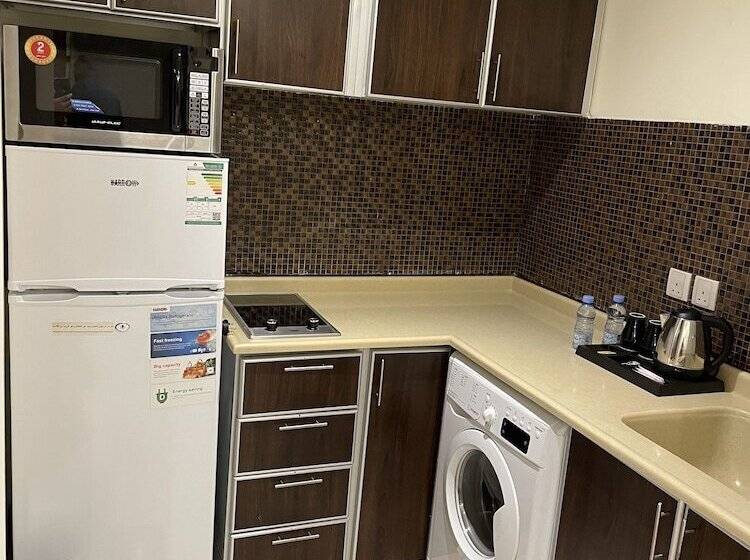 דירת שני חדרים, شقة فاخرة بالخبر  حي الحمراء