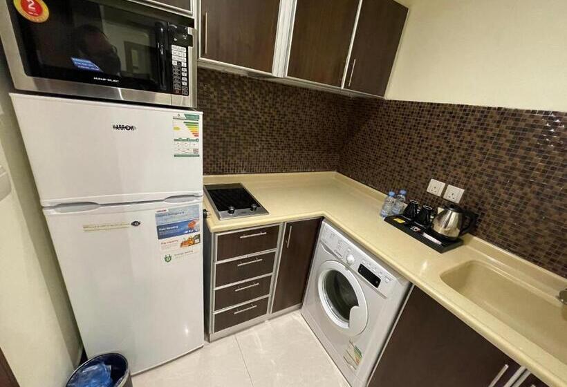 דירת שני חדרים, شقة فاخرة بالخبر  حي الحمراء