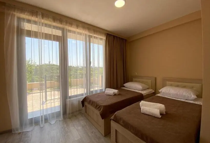 اتاق استاندارد با تراس, Lake House