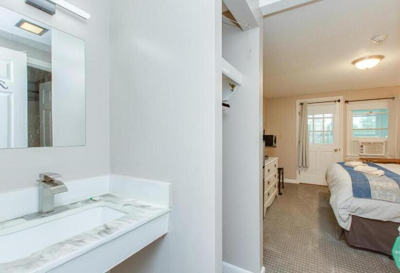 Номер Deluxe Кровать Кинг, Lake Shore Farm Inn