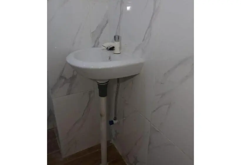 スタンダードルーム, Oyo Life 2709 Kost Cirendeu