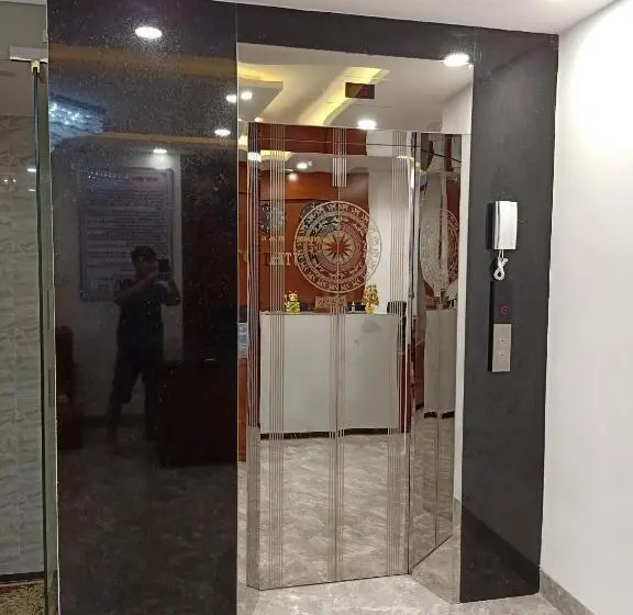 اتاق استاندارد با بالکن و چشم‌انداز دریا, Tân Thi
