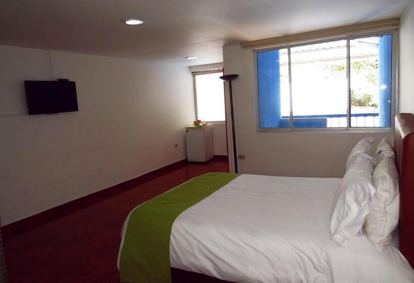 غرفة قياسية مزوَّدة بشُرفة, Villaloren