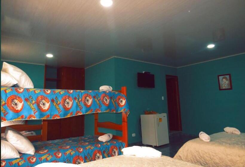 غرفة عائلية مطلّة علي الجبل, Villaloren