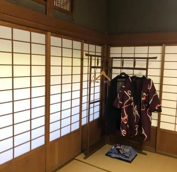 バス共有のスタンダードルーム, 古民家の宿勝右衛門御所