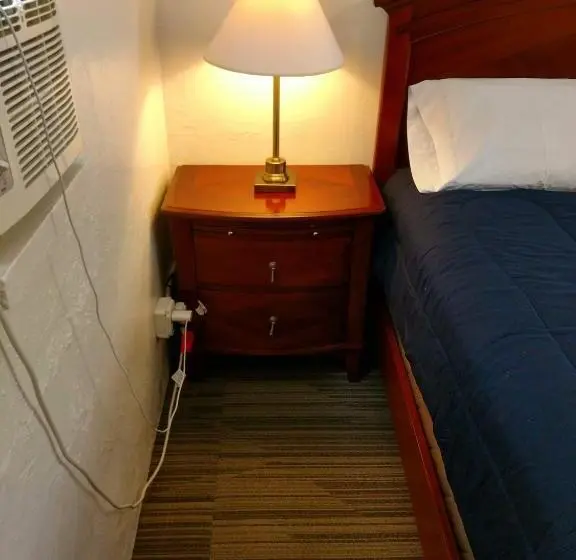 スタンダードルーム, The Ohio Motel