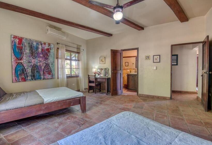 标准间, La Veranera, Playa El Coco