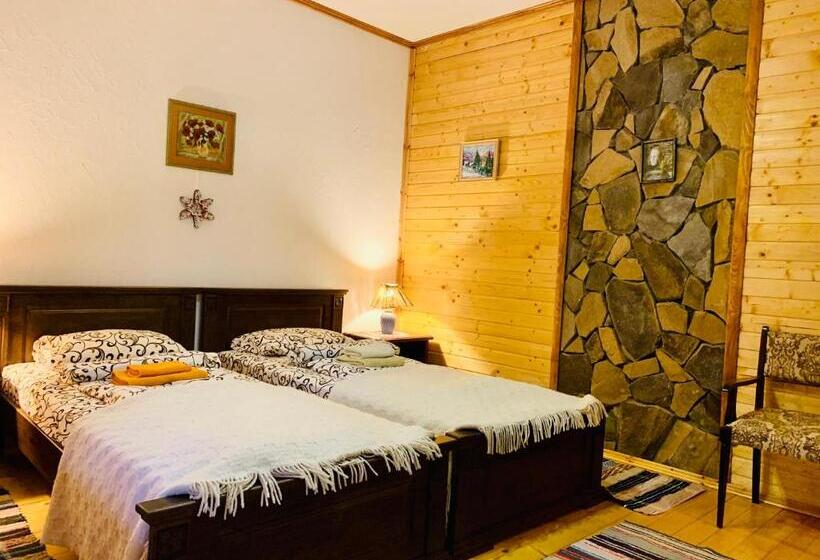 اتاق لوکس, Chalet Vedmezhe