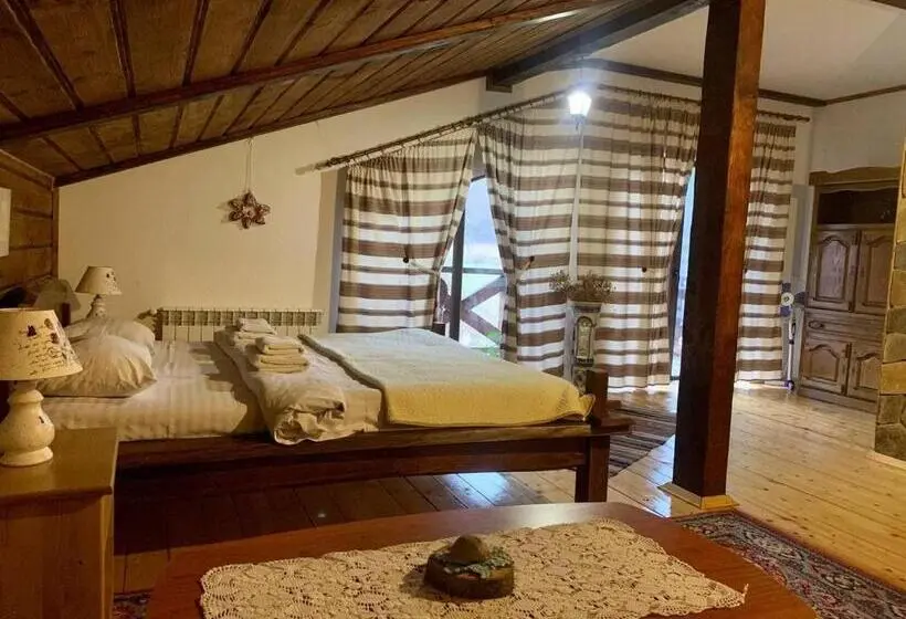 سوییت با چشم‌انداز کوه, Chalet Vedmezhe