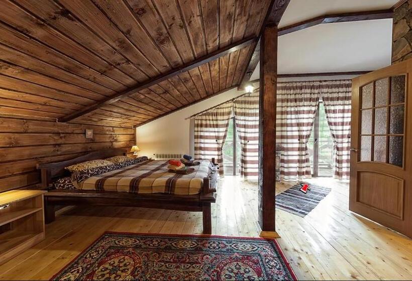 سوییت با چشم‌انداز کوه, Chalet Vedmezhe