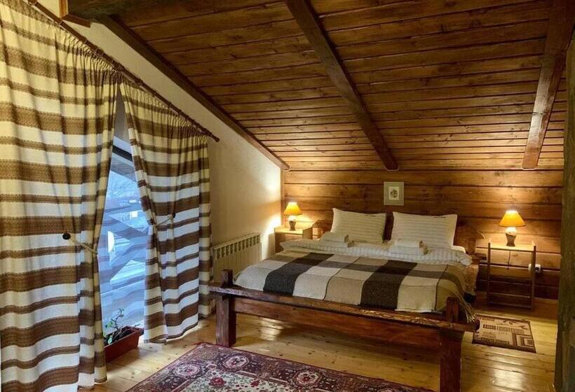 اتاق استاندارد چهار تخته, Chalet Vedmezhe