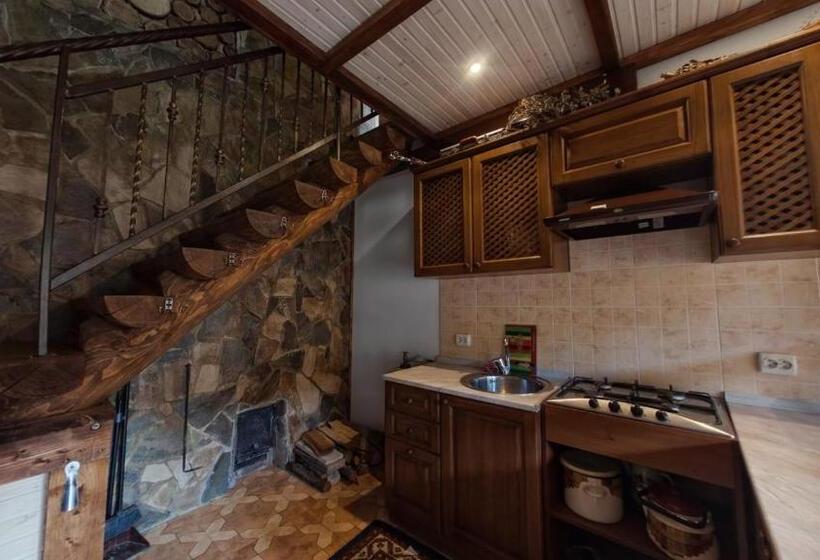 آپارتمان 2 خوابه, Chalet Vedmezhe