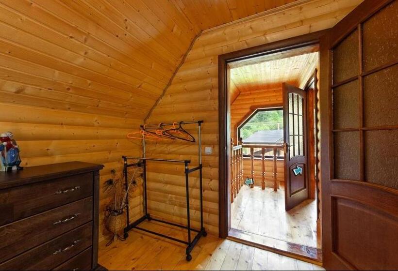 خانه 2 خوابه, Chalet Vedmezhe