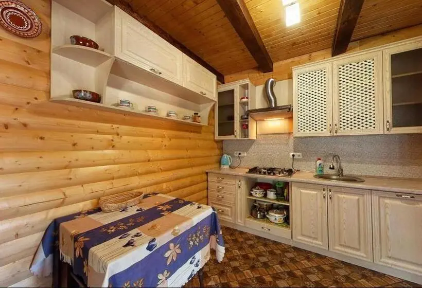 خانه 2 خوابه, Chalet Vedmezhe