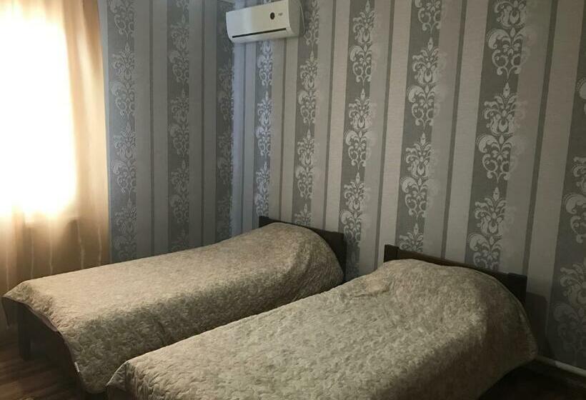 اتاق اکونومی, Kryve Ozero