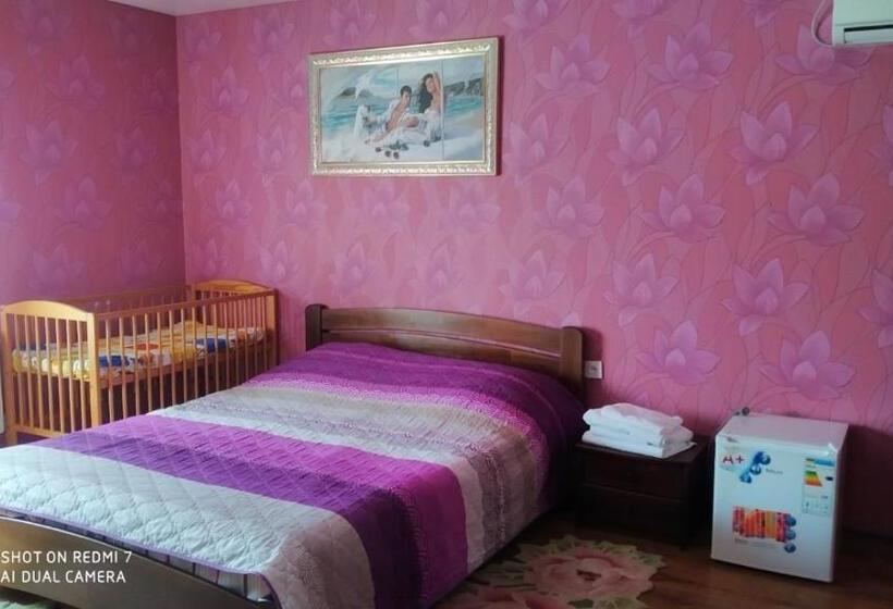 اتاق خانوادگی, Kryve Ozero