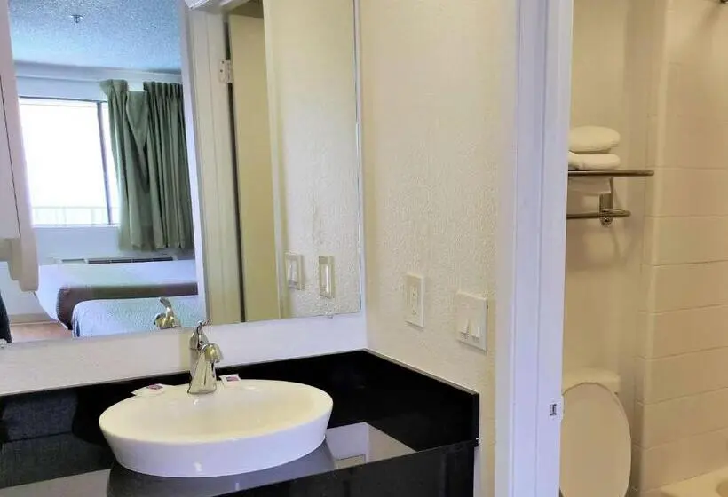 スイート, Studio 6 Fresno, Ca Extended Stay