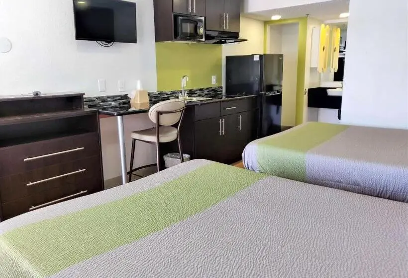 身障者適用スタンダードルーム, Studio 6 Fresno, Ca Extended Stay