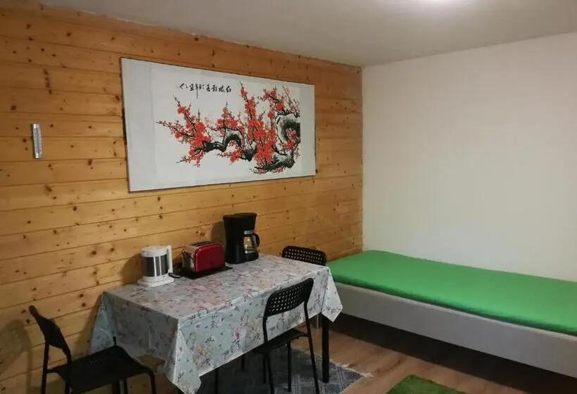 Standard Trippelrum, Lin's B&b