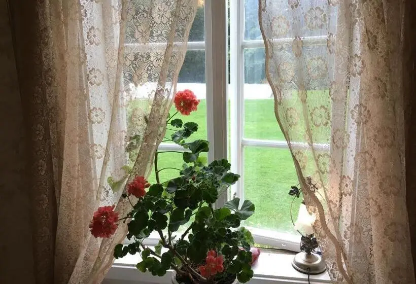 プールビュースタンダードルーム, Berte Bed&breakfast