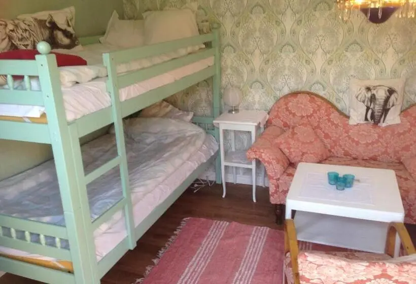 ガーデンビュースタンダード４ベッドルーム, Berte Bed&breakfast