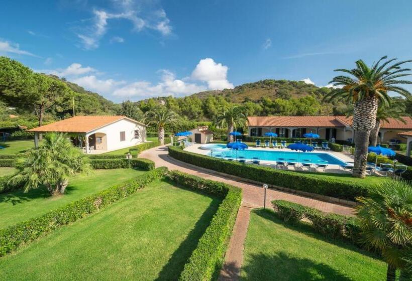 آپارتمان 1 خوابه با چشم‌انداز استخر, Lido Azzurro Residence
