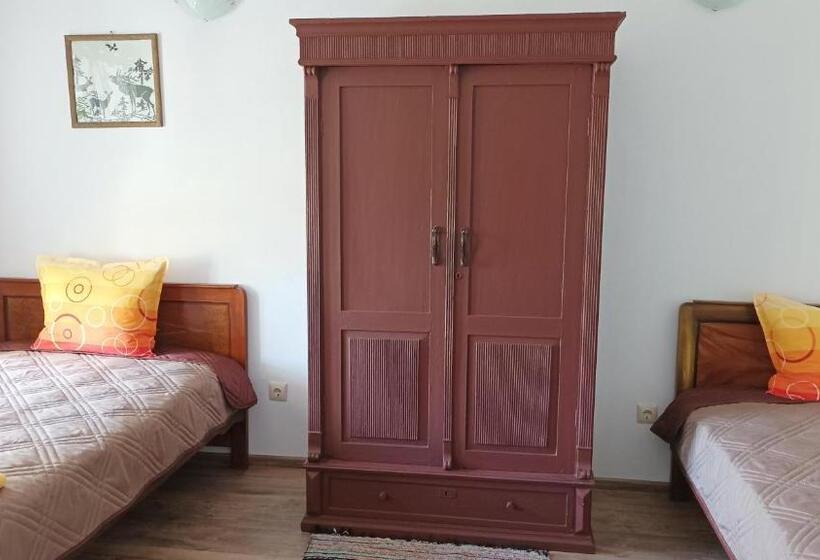 חדר סטנדרט, Babinata Kashta Srebarna