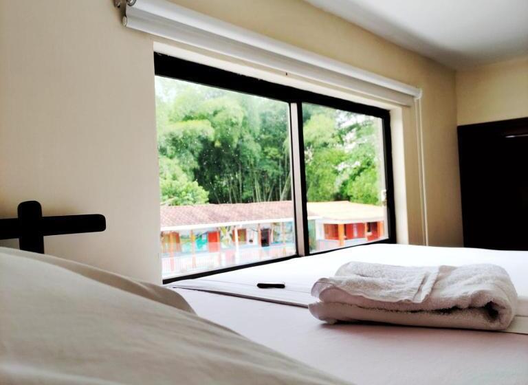 חדר קלאסי לארבעה, Campestre Alto Bonito Del Quindío