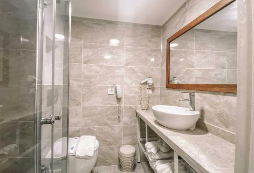 Семейный Номер Вид на Сад, Museum Resort Spa