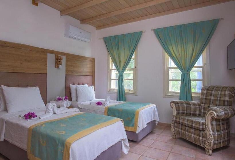 Семейный Номер Вид на Сад, Museum Resort Spa