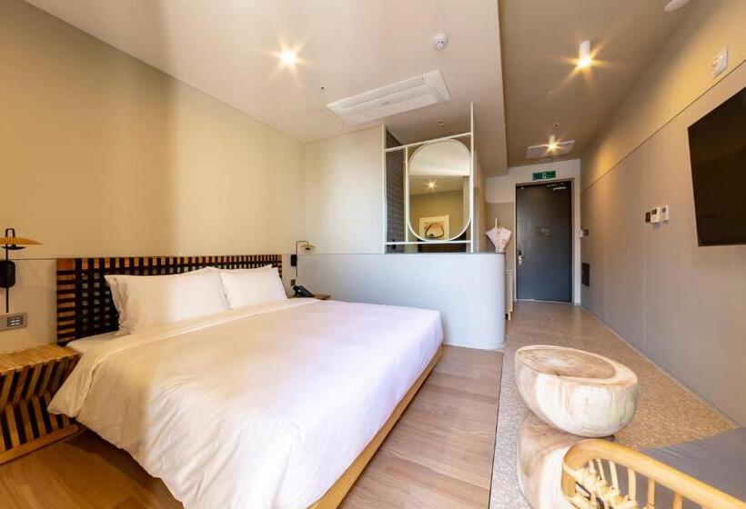 디럭스 룸, Hound Hotel Signature