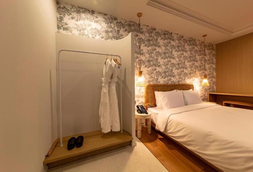 수피리어 룸, Hound Hotel Signature