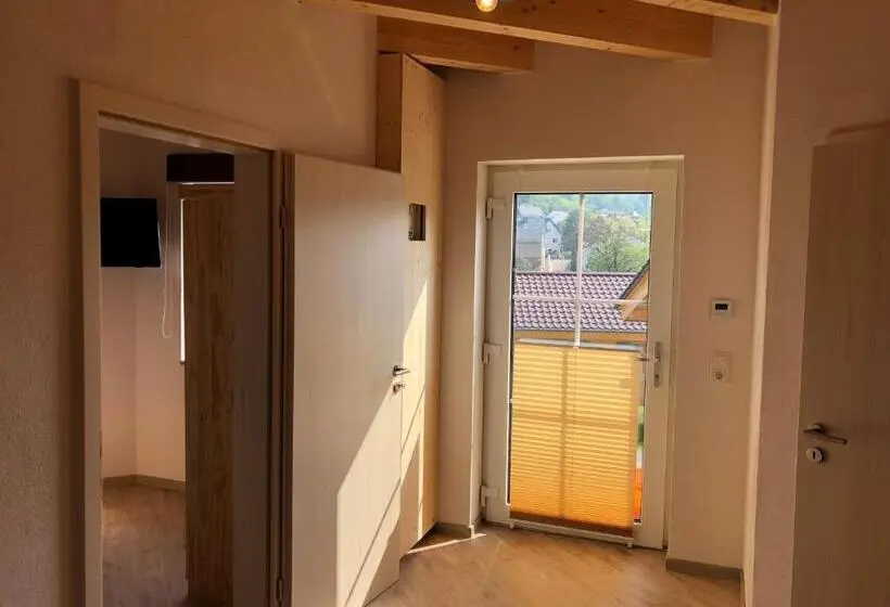 １ベッドルームアパートメント, Carolinger Hüttendorf