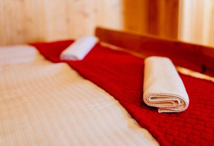 Номер Стандарт, Chata Magurka