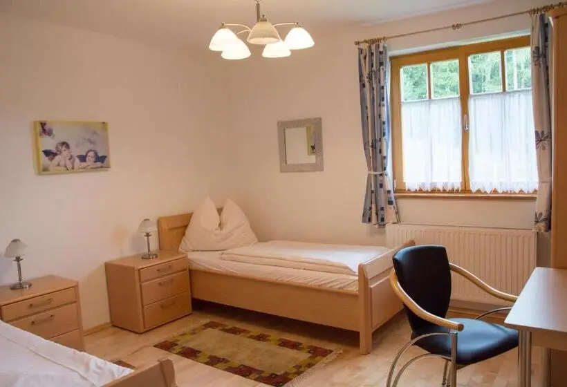 テラス付き１ベッドルームアパートメント, Gasthof Pension Kleinhenner