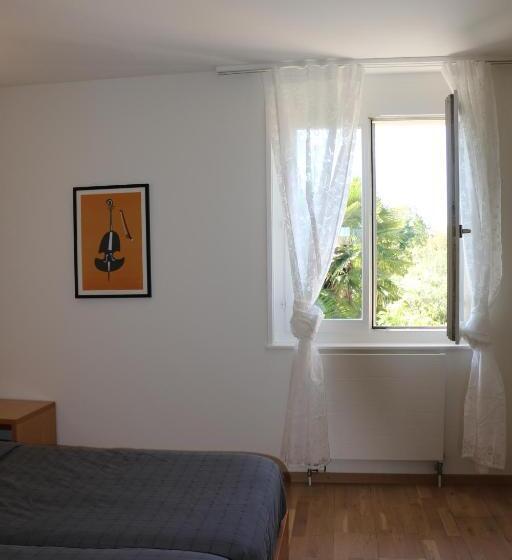 غرفة قياسية, Auberge Au Lion D Or