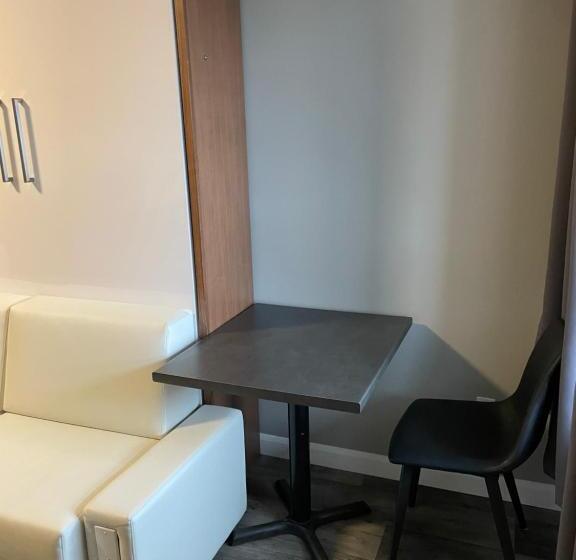 Номер Стандарт, Motel Hotelia