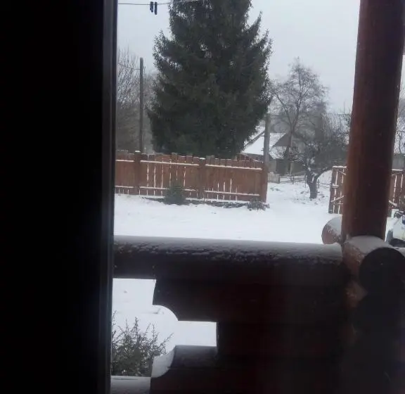 コンフォートトリプルルーム, під горбком